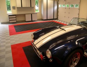 別墅車庫地面怎樣處理？采用【別墅車庫地板】